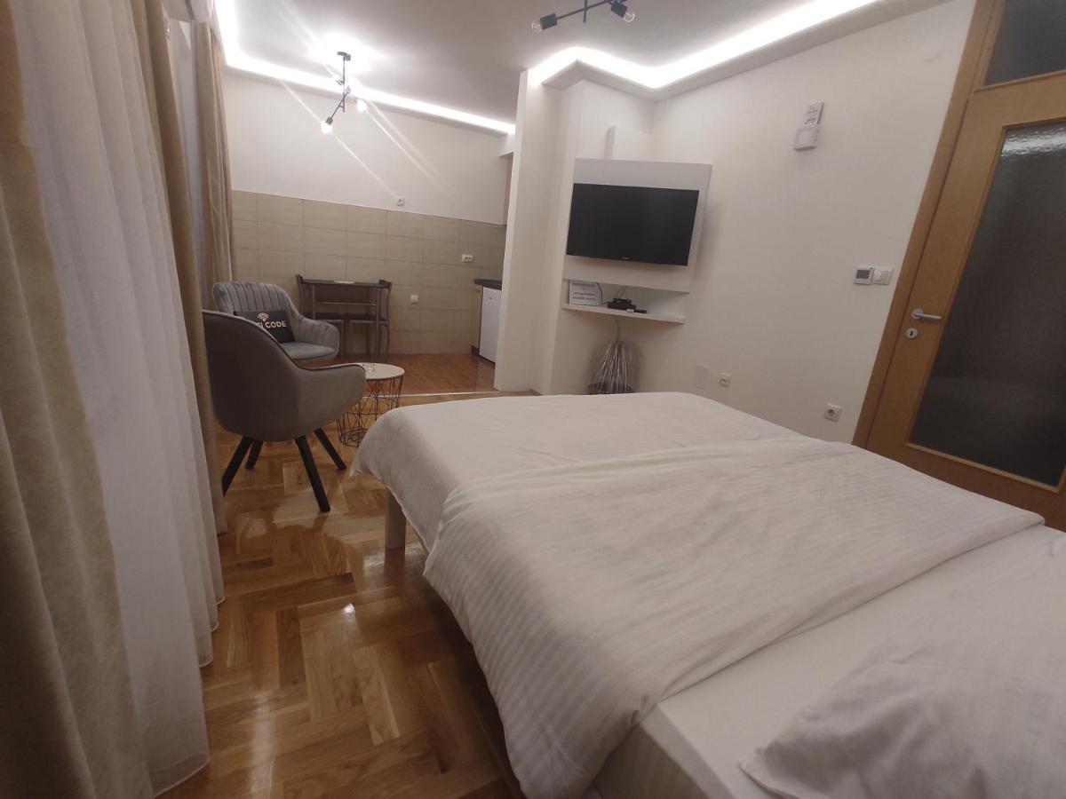 Studio Apartman Lukavica Saraievo Exterior foto