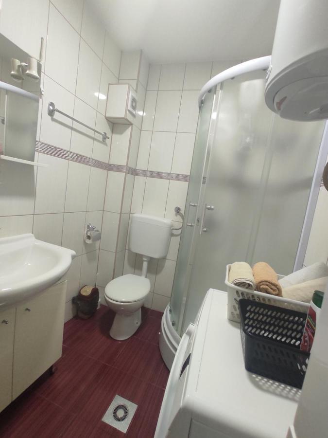 Studio Apartman Lukavica Saraievo Exterior foto